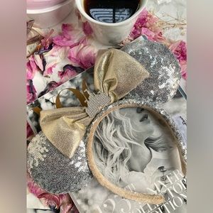 Pre-Owned Disney Silver Castle Ears Headband